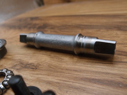 1970's road bike bottom bracket Campagnolo Record ITA / 70 mm 113 mm - Picture 5 of 16