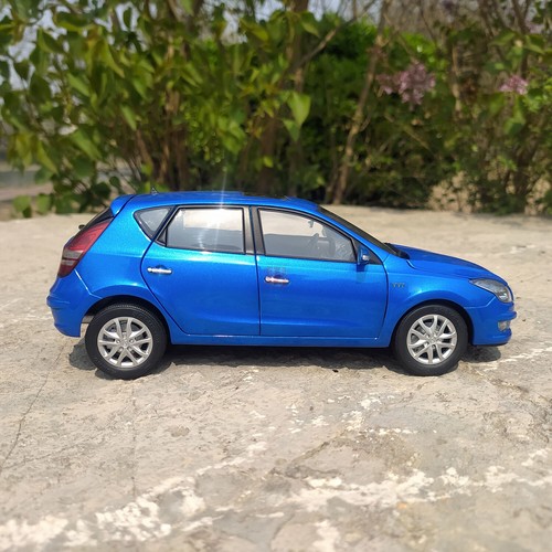 1:18 Chinese BEIJING Hyundai i30 diecast model Blue Color - 第 8/12 張圖片