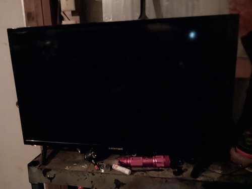 36 Inch Element Flat Screen Tv