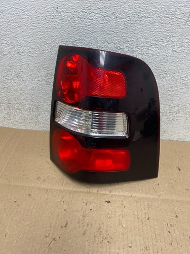 2006 to 2010 Ford Explorer Right Passenger Side Tail light Oem J9845 DW