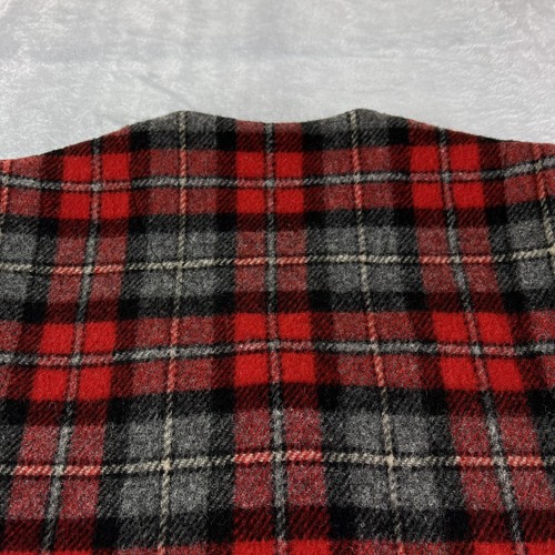 Vintage Eddie Bauer 85% Wool Vest Plaid Womens XL Fall Cozy Cabin Granola Button - Picture 15 of 16
