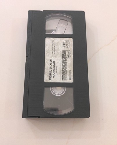 Michael Jackson- Moonwalker & The Legend Continues VHS Bundle Collection  - Bild 9 von 15