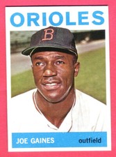 GREAT CENTERING! 1964 TOPPS JOE GAINES #364