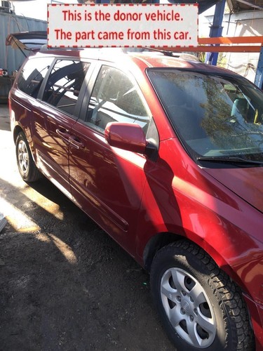 2006 - 2011 KIA SEDONA 3.8L 6 Cylinder Upper Engine Oil Pan PIN 21520-3C100 - Picture 9 of 12