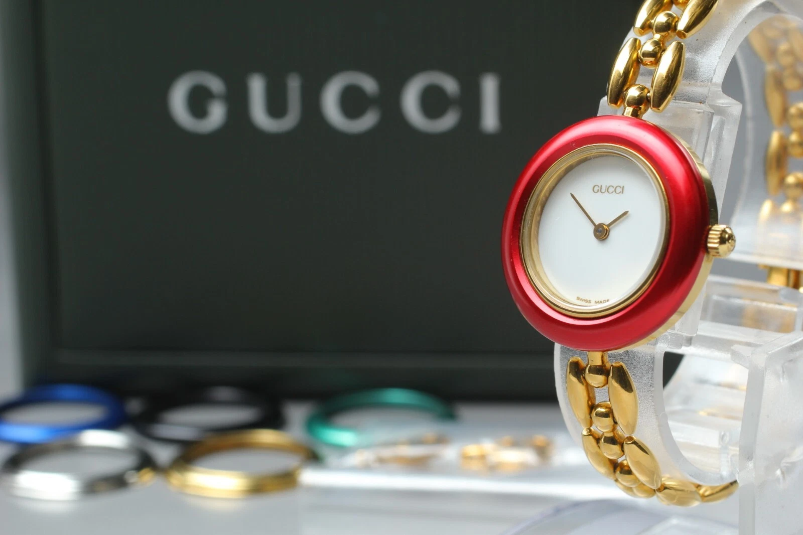 [Exc+5 Boîte] Montre Femme Gucci 11/12.2 Lunette Changeante 6 Couleurs Quartz du Japon