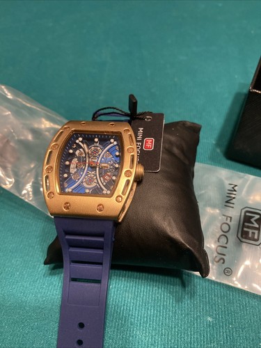 MINI FOCUS Tonneau/Barrel Calendar Hollow Out Luminous Waterproof Quartz Watch - Picture 6 of 8
