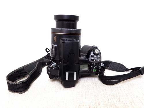 NIKON COOLPIX 8800 VR Digital Camera with battery & memory card - Afbeelding 6 van 7