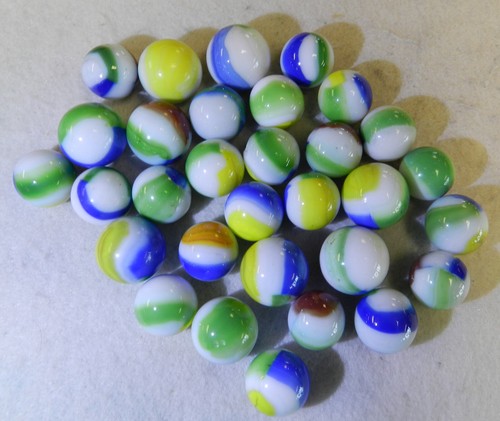 #18325m Vintage Group of 30 Marble King 3 Color Patch Marbles .61 to .72 Inches - Picture 3 of 14
