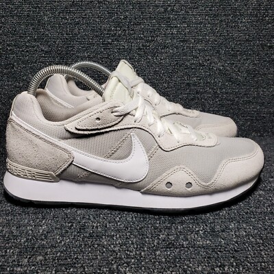 公式正規品!★WMNS VENTURE RUNNER Size 9.5 - Nike Venture Runner Light Bone W for sale online