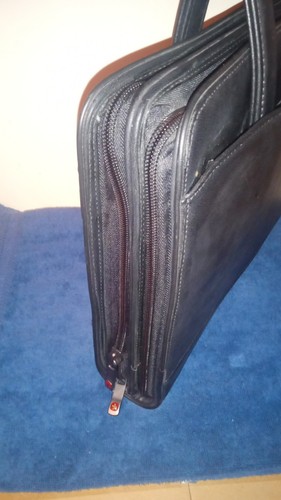Swiss Gear Wenger Black Leather 14" Pro-Folio Briefcase Carry On - Afbeelding 5 van 14