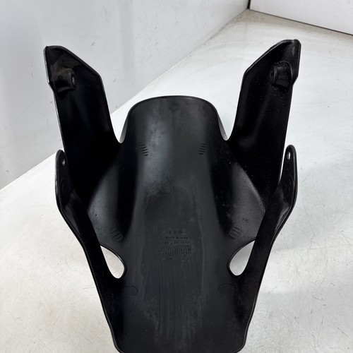 Guardabarros delantero Aprilia Tuono RSV1000R en negro Pt.no AP8156237 Dis.109488 #pared - Imagen 12 de 14