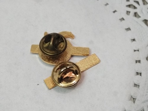 VTG.UPS United Parcel Services Logo " I'M PROUD'' Lapel Pin Tie Tack (2PK) NOS - Picture 4 of 5