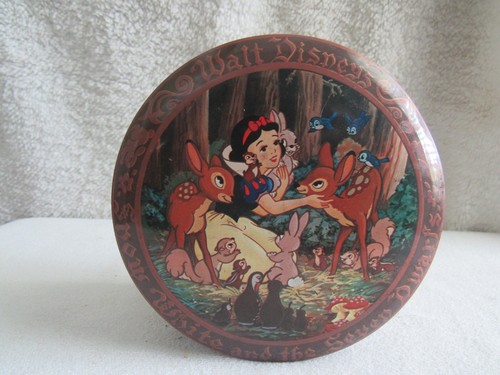 Walt Disney SNOW WHITE and the Seven Dwarfs CANDY TIN BOX ROUND 5.25 Diam x 3" T - Picture 4 of 8