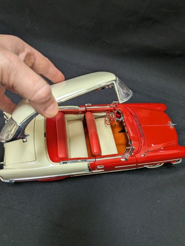 DANBURY MINT 1955 CHEVROLET BEL AIR DIE CAST 1:16 SCALE - Picture 4 of 10