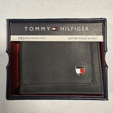 Tommy Hilfiger Wallet Mens Black Leather RFID Bifold Valet Logo Flag Gift Box