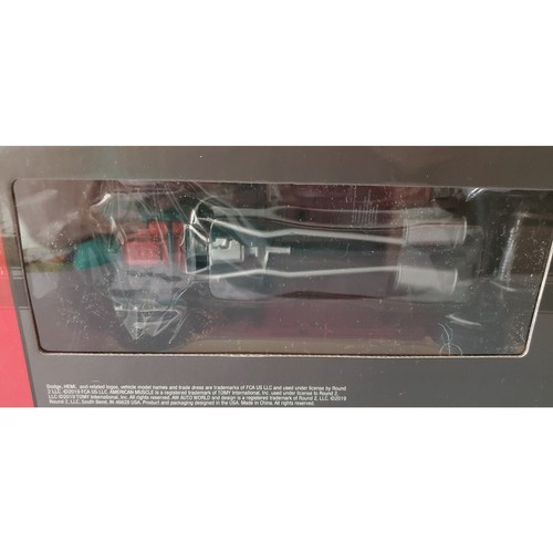 Auto World scala 1:18 1969 Dodge Coronet Super Bee Hemi rosso/bianco nuovo con scatola - Foto 6 di 7