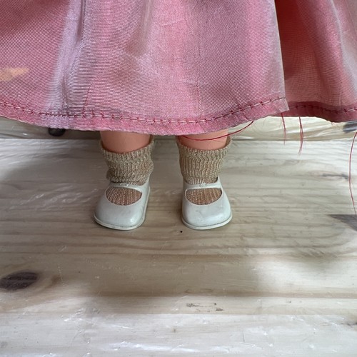 Muñeca bebé Horsman 13" vintage pelo rojo enraizado ojos verdes con atuendo y zapatos - Imagen 5 de 18