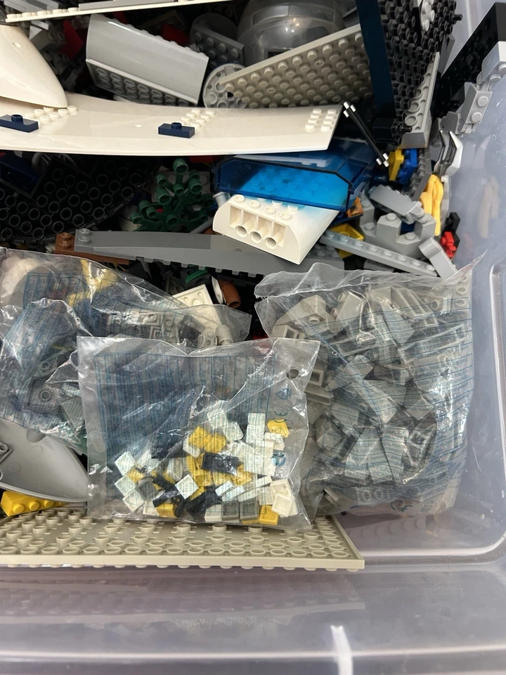 LEGO 7893 Avión de Pasajeros Avión Gigante Set Ciudad LEGO Y Lote 21lbs Foto 4 de 4