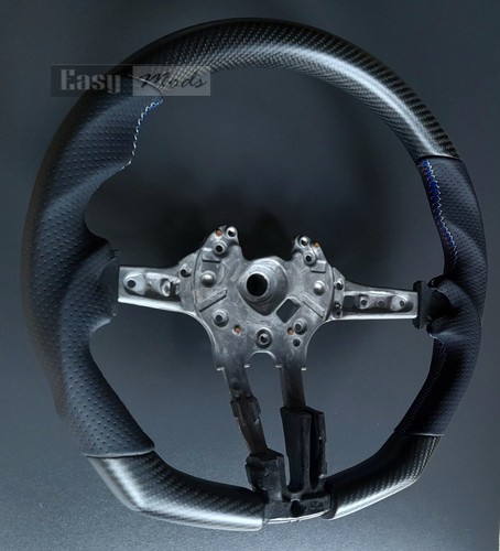 Volante BMW Dry Carbon pelle traforata forma D F20 F22 F30 F32 M3 M4 - Foto 9 di 13