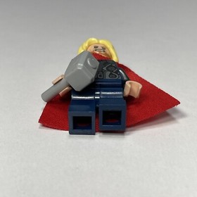 LEGO Marvel Super Heroes: Thor and the Cosmic Cube (30163)
