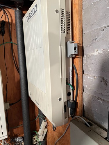 Panasonic TVS200 Voice Processing System with 4 Ports (TESTED) - Picture 2 of 6