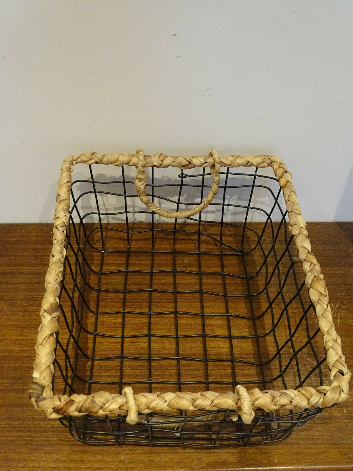 Picture 4 of 6