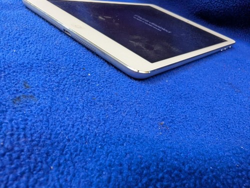 *ISSUE* Apple iPad Mini 2012 1st Gen 16GB LED Display 7.9" White Wi-Fi - Picture 2 of 8