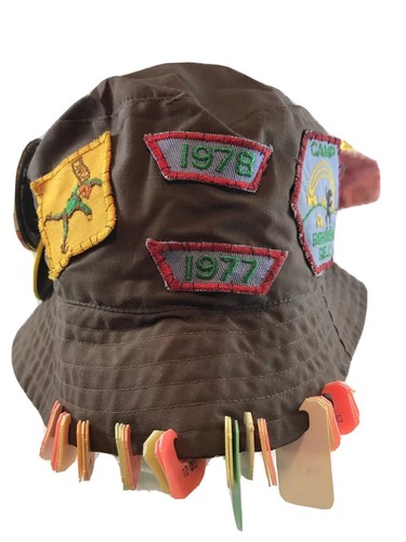 Girl Guides of Canada hat Cap Brownies Vintage 1970s Patches Pins Scouts PEI WOW - Picture 2 of 12