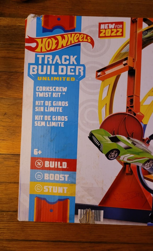 Hot Wheels Track Builder Unlimited Corkscrew Twist Kit Playset NIB - Picture 2 of 8