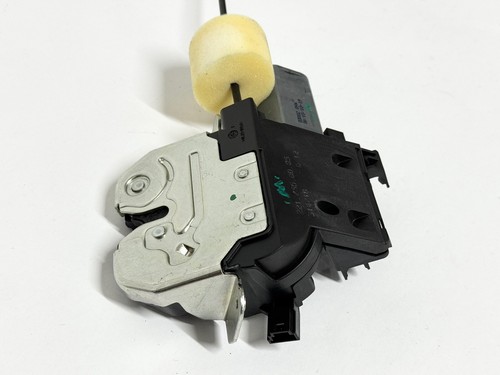 W221 Mercedes 2011 S400 S550 S63 CL65 AMG Rear Trunk Lid Latch Lock Actuator OEM - Picture 2 of 6