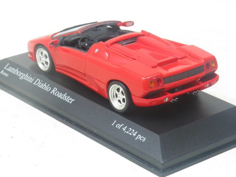 Minichamps 400 103580 Lamborghini Diablo Roadster 1994 Red 1.43 Scale Boxed - Image 4 of 4