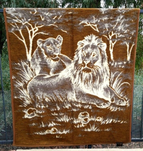 Vintage Ibena Plush Blanket Throw Lion and Lioness 52 x 74 Relax West