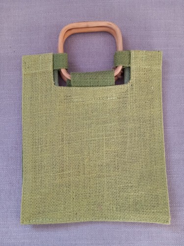 4 M&S Reusable Hessian/ Jute Gift Bags. 2 Small & 2 Medium. New. Green & Pink. - Picture 6 of 6