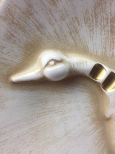 Haeger Pottery White Gold Plate Duck Goose Landing Vintage 1049 H 3D - Picture 2 of 11