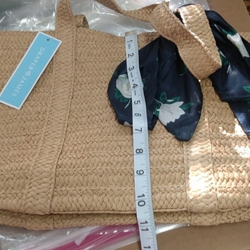 DRAPER JAMES (Reese Witherspoon) Everyday straw tote bag NWT - Picture 8 of 9