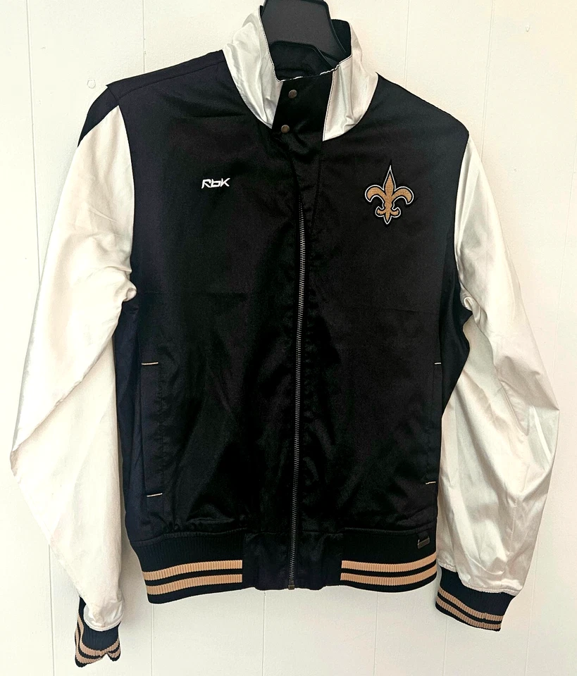 Chaqueta de satén ligera a presión completa de la NFL vintage de los New Orleans Saints para mujer Foto 2 de 4