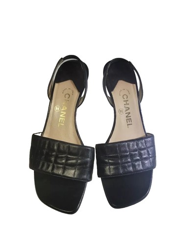 Chanel Black Lambskin Slingbacks Sandals Size 37.5 Made in Italy Vintage