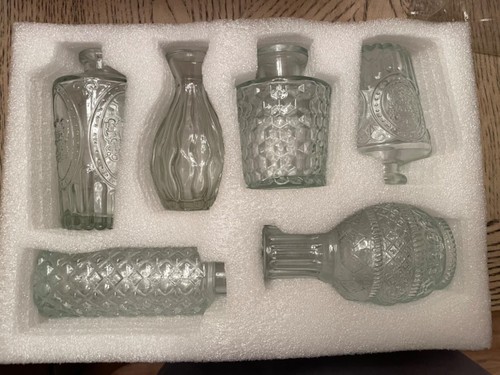 Mini Glass Bud Vases (Set of 6) Small Vases for Flowers 12"L x 11"W x 3.9"H - Picture 2 of 6