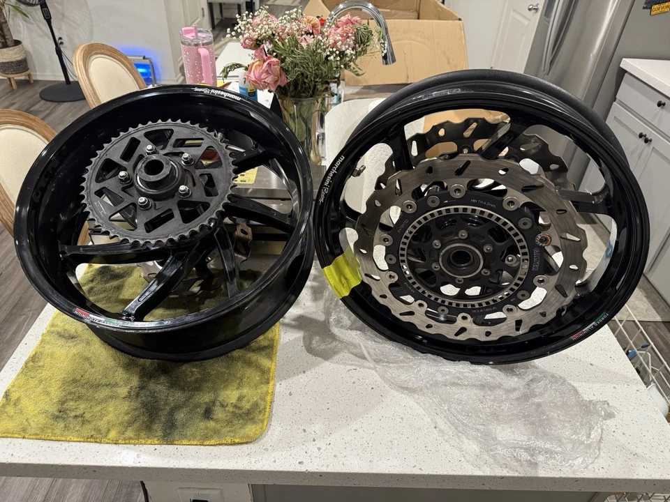 Par de ruedas de aluminio forjado Marchesini M7RS Genesi para BMW S1000RR 2009-2018 Foto 3 de 4