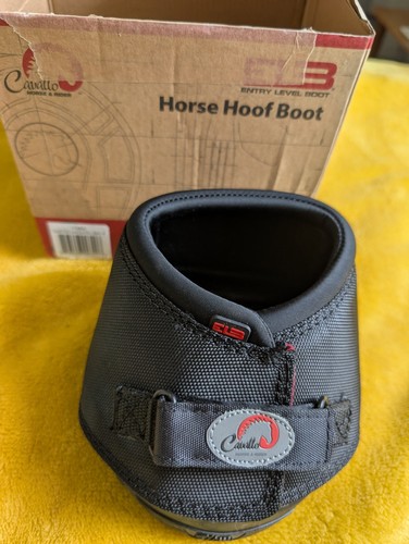 NEW IN BOX Cavallo Entry Level Hoof Boot Size 4 Slim