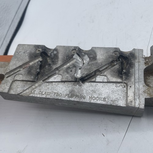 3060 Do-It Flipping Jig Mold 1/4, 3/8, 1/2 oz (Used) - Picture 5 of 9