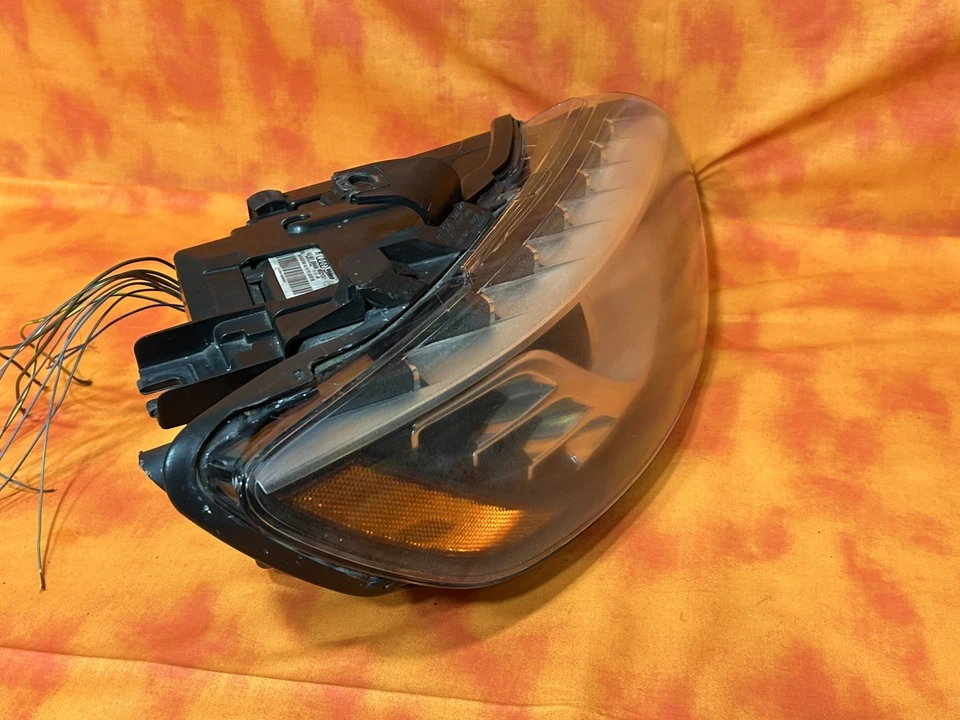 Faro HID de xenón lado derecho del pasajero derecho Audi Q7 2010-2015 OEM PROBADO USADO Foto 3 de 4