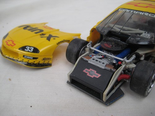 RAIN X CAMARO 1/24 Scale Model Kit Revell - Imagen 9 de 13