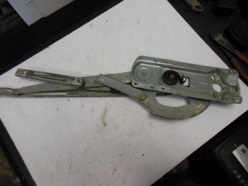 Regulador de ventana delantera del conductor cupé eléctrico para 86-88 MAZDA RX7 497753 Foto 2 de 2