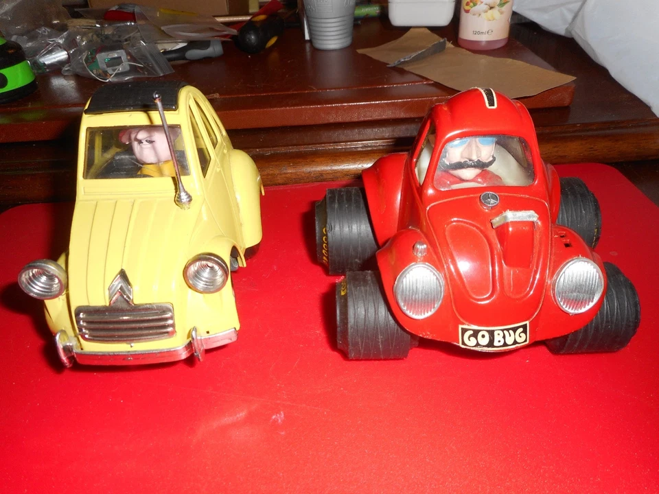 POLISITL COPPIA AUTO FANTASY CITRON LE CHERI (G4) E VW GO BUG (G1) IN COND.VG/AM - Immagine 2 di 4