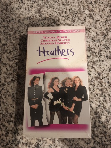 HEATHERS VHS Digitally Remastered Collector's Edition WINONA RYDER BRAND NEW! - Imagen 1 de 7