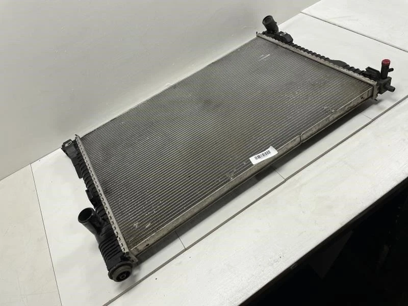 2014 林肯 MKT TURBO 3.5L Radiator 适合 13-19 FLEX 原始设备制造商 + — 第 3/4 张图片