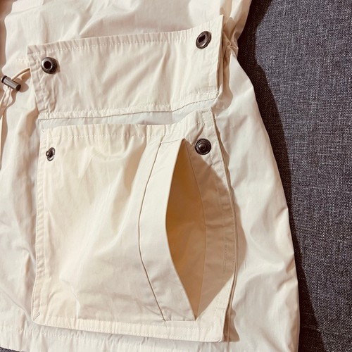 Banana Republic Jacke Damen XL creme Windbreaker Rüschen wasserabweisend - Bild 10 von 18
