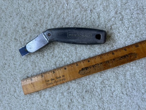 Vintage PERSONNA CARPET KNIFE 63-0228 White Lightning With One Blade 7"L