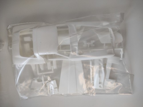LINDBERG ‘63 FORD COUGAR II CONCEPT 1:25 MODEL KIT VINTAGE ORIGINAL - Picture 7 of 8